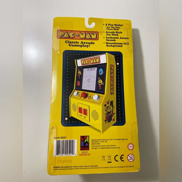 PAC-MAN 6” Video Game - Old School Vintage Arcade Style - Mini Micro Desk Top - Picture 6 of 9